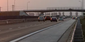 2025: Căror categorii de autovehicule le este interzis să circule pe autostradă