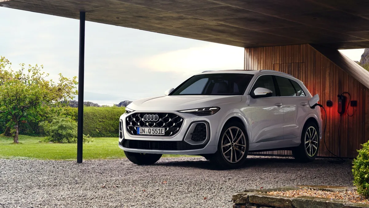 Audi lansează variantele plug-in hybrid pentru noul Q5. Promite autonomii electrice de 100 km
