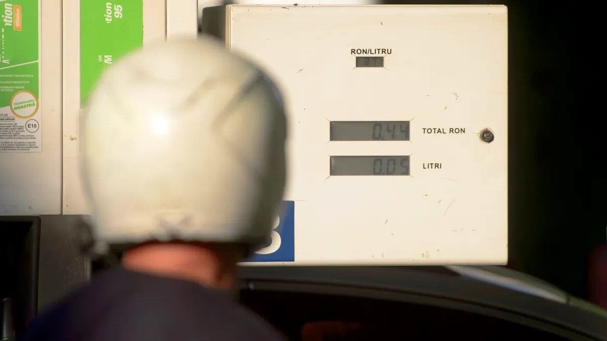 Consiliul Concurenței spune că principalii operatori de pe piața carburanților nu au speculat la pompă. Care sunt concluziile Consiliului?