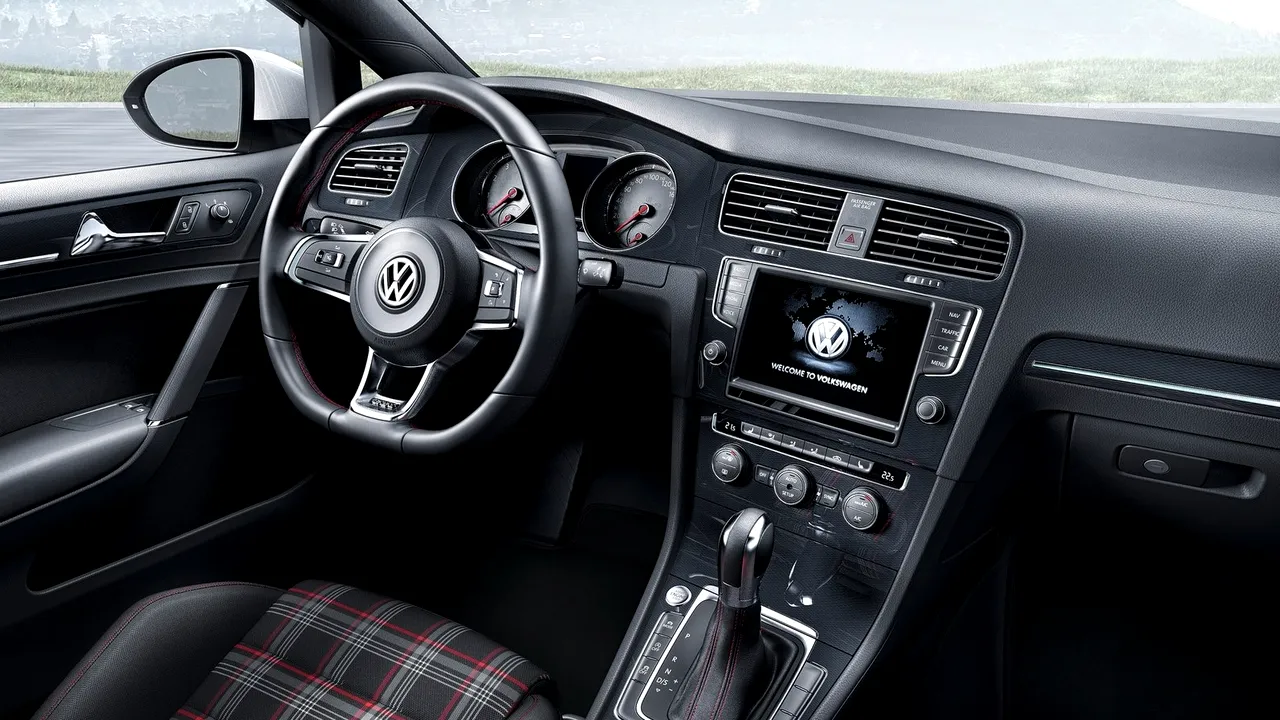 Volkswagen-Golf_GTI-2014-1600-27 