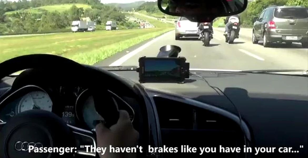 Cursă nebună între un Audi R8 V10 şi două motociclete [VIDEO]