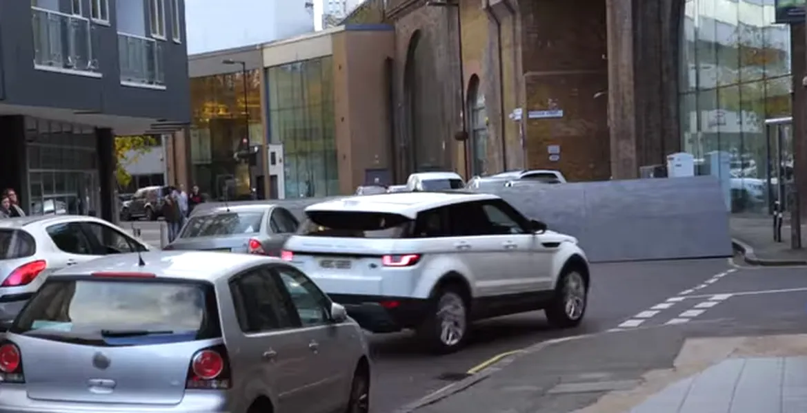 Range Rover Evoque – Cel mai curajos din jungla urbană – VIDEO