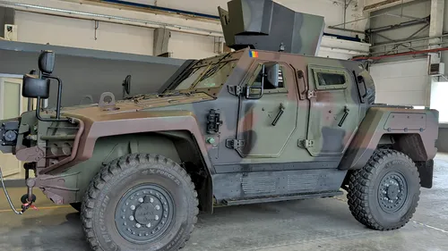 Primele 12 vehicule Cobra II fabricate de Otokar la Mediaș au fost livrate Armatei Române. Uzina are deja peste 300 de angajați, o treime dintre ei fiind noi