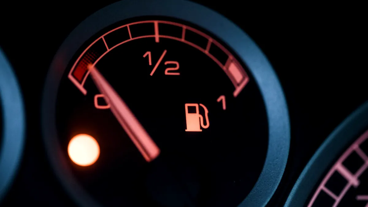 Ce se întâmplă dacă ai rămas fără benzină sau motorină? Avarii care pot să apară din această cauză