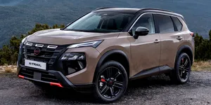 Nissan X-Trail 2026 primește Google built-in și camere 3D. Provocare pentru Renault Austral și Kia Sportage