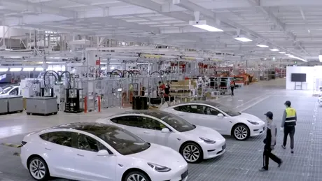Tesla a prezentat imagini impresionante din interiorul fabricii Gigafactory Shanghai