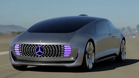 Cum funcţionează în realitate maşina autonomă Mercedes-Benz F 015. VIDEO