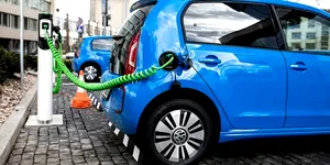 România are cel mai scump curent pentru stațiile de încărcare a mașinilor electrice. Prețuri de două ori mai mari ca în Spania sau Croația