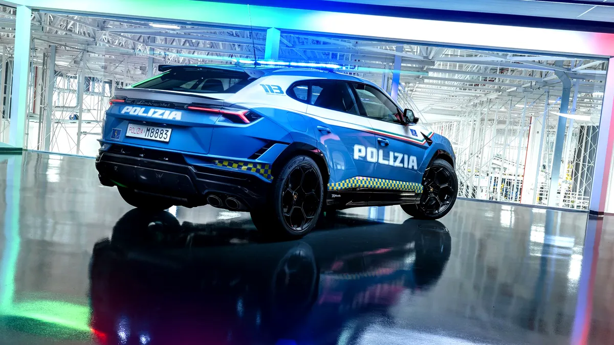 Poliția italiană va avea în dotare un Lamborghini Urus Performante începând cu 2024 - GALERIE FOTO
