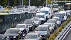 Guvernul pregătește majorarea impozitului auto. Scumpiri simțitoare pentru mașinile vechi