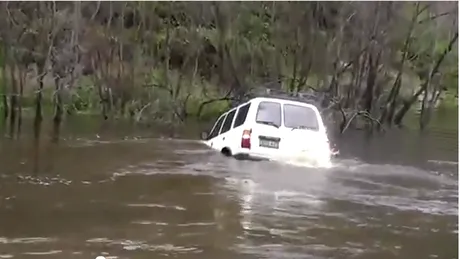 Bătrânul Land Cruiser se împotmoleşte?