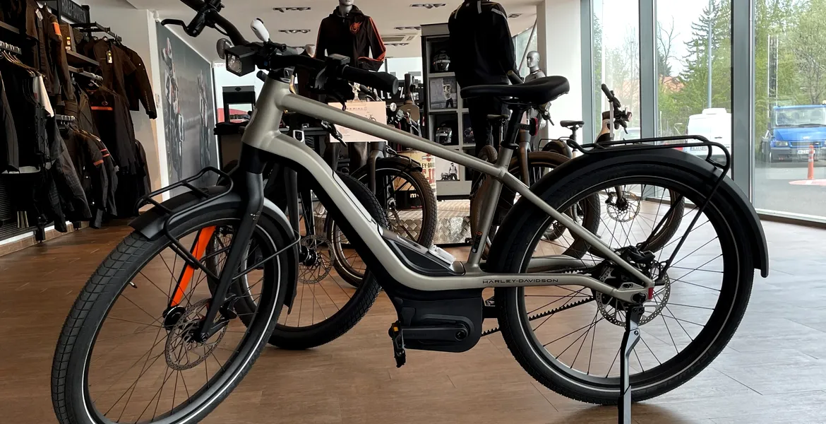Prezentare video cu două biciclete electrice lansate în colaborare cu Harley-Davidson