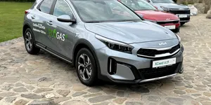 KIA intră puternic pe piața GPL din România. Cât costă conversia pentru Sportage, K4 și XCeed și cum răspunde provocării lansate de Dacia