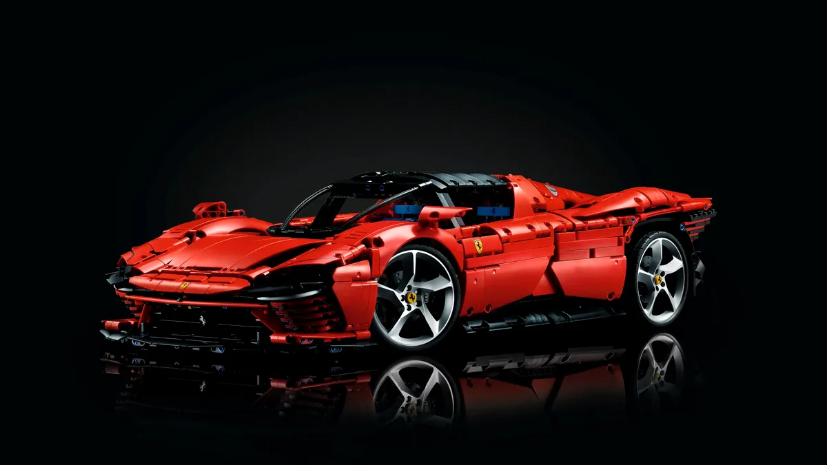 FOTO: Așa arată LEGO Technic Ferrari Daytona SP3. Un supercar, din mii de piese LEGO