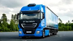 ZF prezintă noile sale sisteme de siguranță pentru vehiculele comerciale