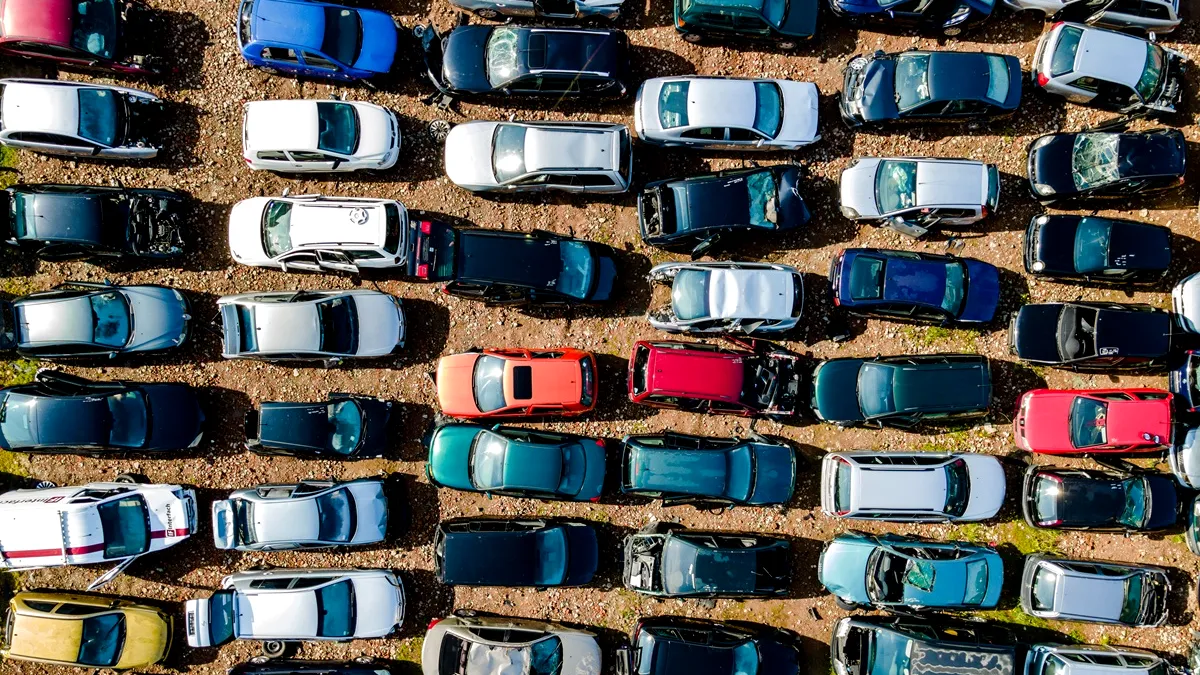 Piața mașinilor second-hand ar putea creștere în 2026, pe fondul incertitudinilor economice