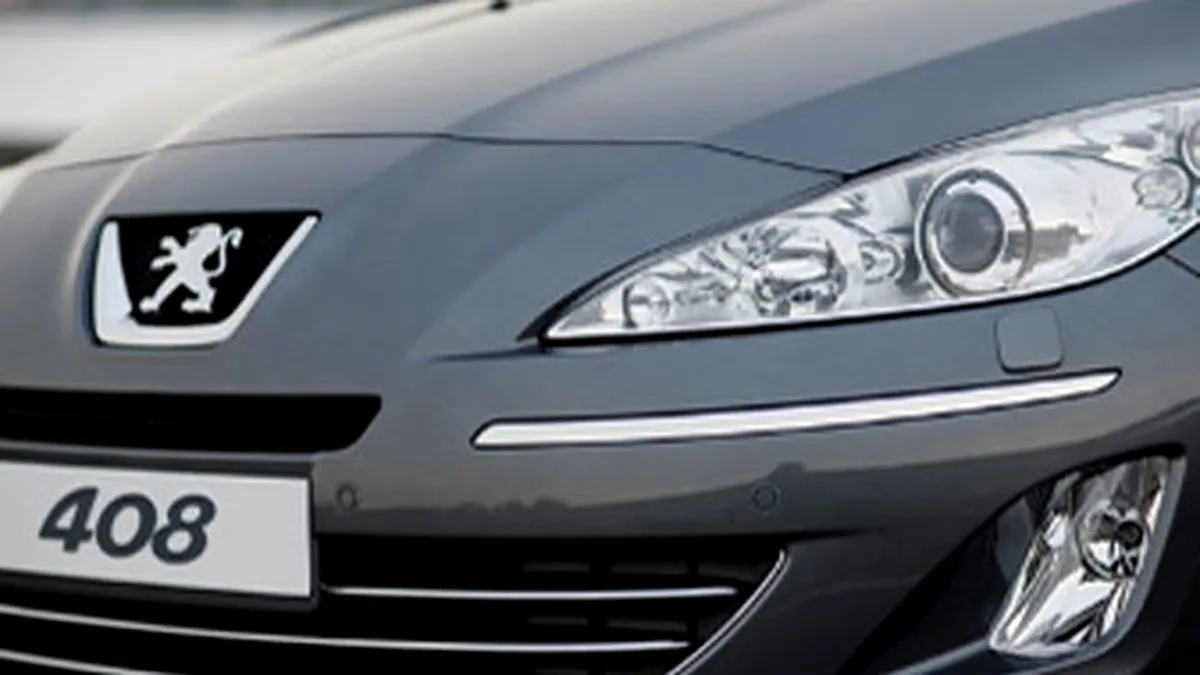 Peugeot 408 – teaser în China