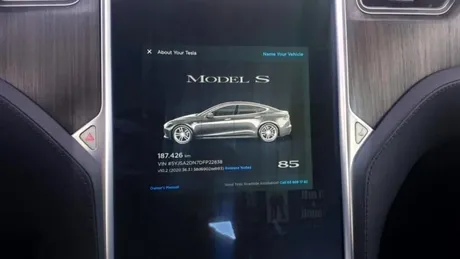 Cât costă și cum arată cea mai ieftină mașină Tesla de pe olx.ro. Este plină de „zgârieturi” care nu ies la polish - FOTO