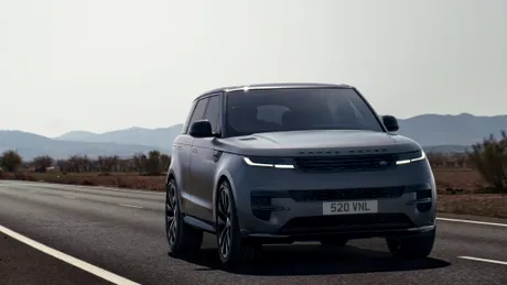 O nouă echipare pentru Range Rover Sport - Stealth Pack conferă SUV-ului britanic un aer misterios