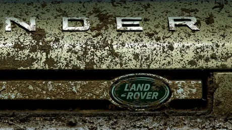 Land Rover a publicat primul teaser cu noul Defender, înainte de debutul oficial de la Frankfurt - VIDEO