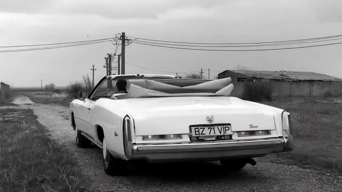 Românul care spune că este “Șeful limuzinelor”. Se plimbă pe drumuri de țară cu un Cadillac Eldorado