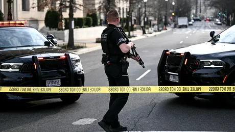 O mașină s-a izbit de o poartă a Casei Albe, reședința președintelui SUA