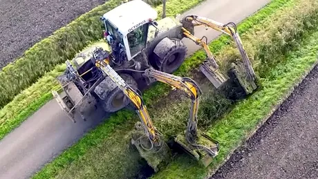 Utilaje impresionante: Claas Xerion Octopus [VIDEO]