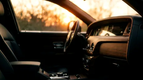 Difuzor parfum auto: cum alegi modelul potrivit pentru mașina ta (P)