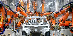 Din lipsa fondurilor pentru investiții, furnizorii de piese auto se reorientează spre alte sectoare industriale