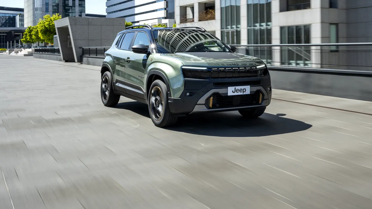 Jeep aniversează 85 de ani de existență cu o ediție specială de Avenger. Aceasta va fi vârful gamei SUV-ului compact