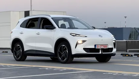 MG S5, SUV-ul electric cu tracțiune spate care concurează cu Hyundai Kona Electric și Kia EV3