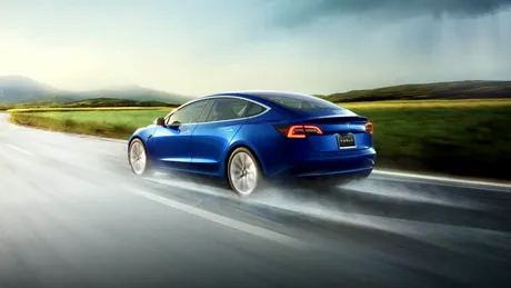 Un spaniol a câștigat procesul intentat companiei Tesla pentru că i-a vândut un Model 3 cu numeroase defecte (cu video)