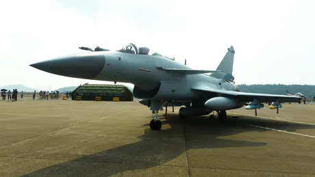 China susține că avionul său de vânătoare J-10 a învins cu 9-0 unul dintre cele mai bune avioane de vânătoare din Europa. Care ar fi explicația?