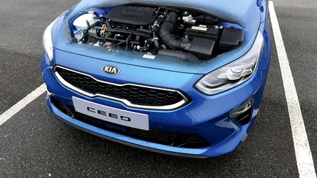 Kia oferă o nouă gamă de sisteme de propulsie pe benzină și mild-hybrid pentru familia Ceed