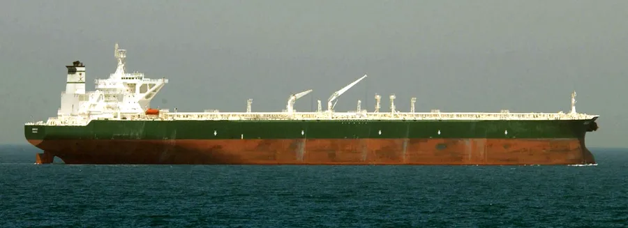 petrolierul iranian mt hasna pe mare