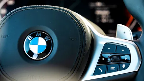Neoficial: pe internet circulă o fotografie cu noul BMW X7 facelift
