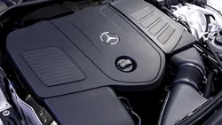 Mercedes pune România pe lista exemplelor pentru reducerea costurilor din Germania. Diferență de 82% la costul salarial