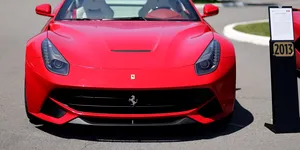 Expoziție cronologică Ferrari la Țiriac Collection