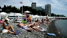 Războiul lovește stațiunea preferată a lui Putin de la Marea Neagră: drone, alerte aeriene și cozi la benzinării