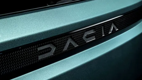 Dacia rămâne în România, dar s-ar putea să nu mai producă nicio mașină nouă. Avertismentul transmis de AEI