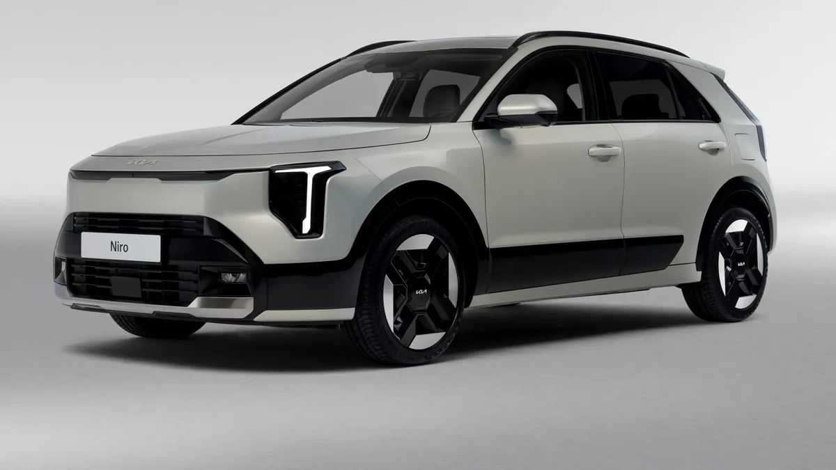 Kia prezintă Niro facelift. Modelul primește propulsie hibrid și un design actualizat