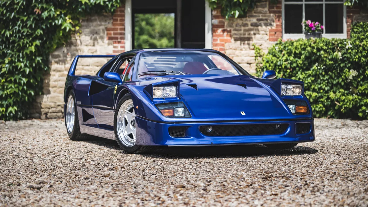 Cea mai scumpă mașină online Europa Ferrari F40 18 