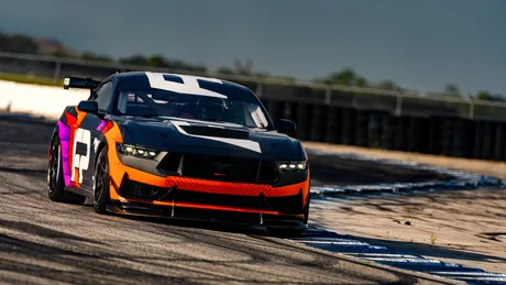 Ford dezvăluie Mustang GT4. Va avea debutul competițional în 2024 - VIDEO