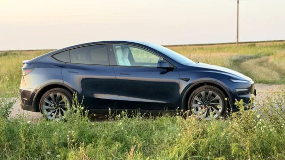 Tesla, pusă în fața unei probleme neașteptate după ce un șofer de Model Y a fost împușcat la Supercharger
