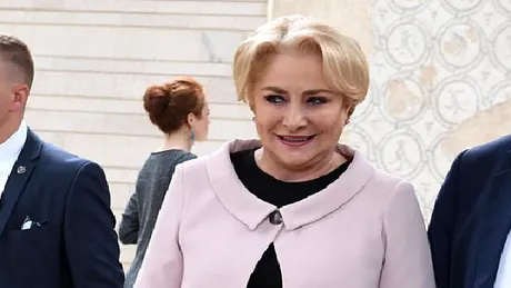 Cu ce se plimbă Viorica Dăncilă prin Moldova, singura regiune din România fără autostrăzi -  FOTO