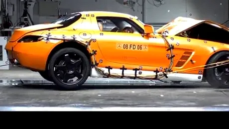 Mercedes SLS AMG - crash test