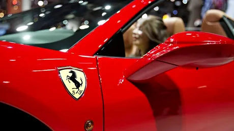 Ferrari face ce au făcut Porsche şi Lamborghini. Vrea mai mulţi bani, altfel nu se poate
