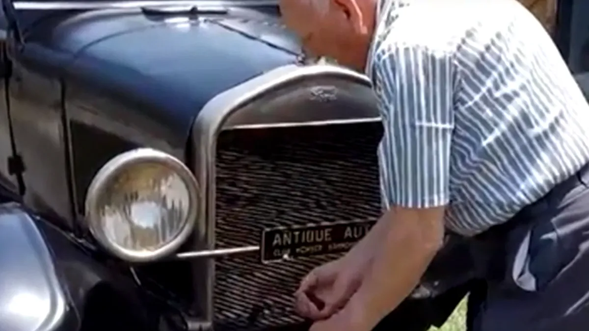 Un canadian a cumpărat un Ford Model T când avea 17 ani şi îl are şi în ziua de azi - VIDEO