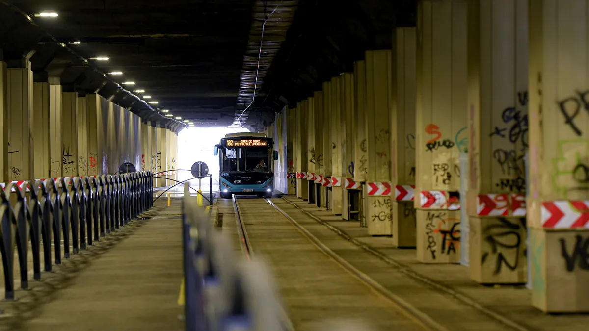 Pasajul Victoriei din București va fi reabilitat. El se află într-o stare avansată de degradare