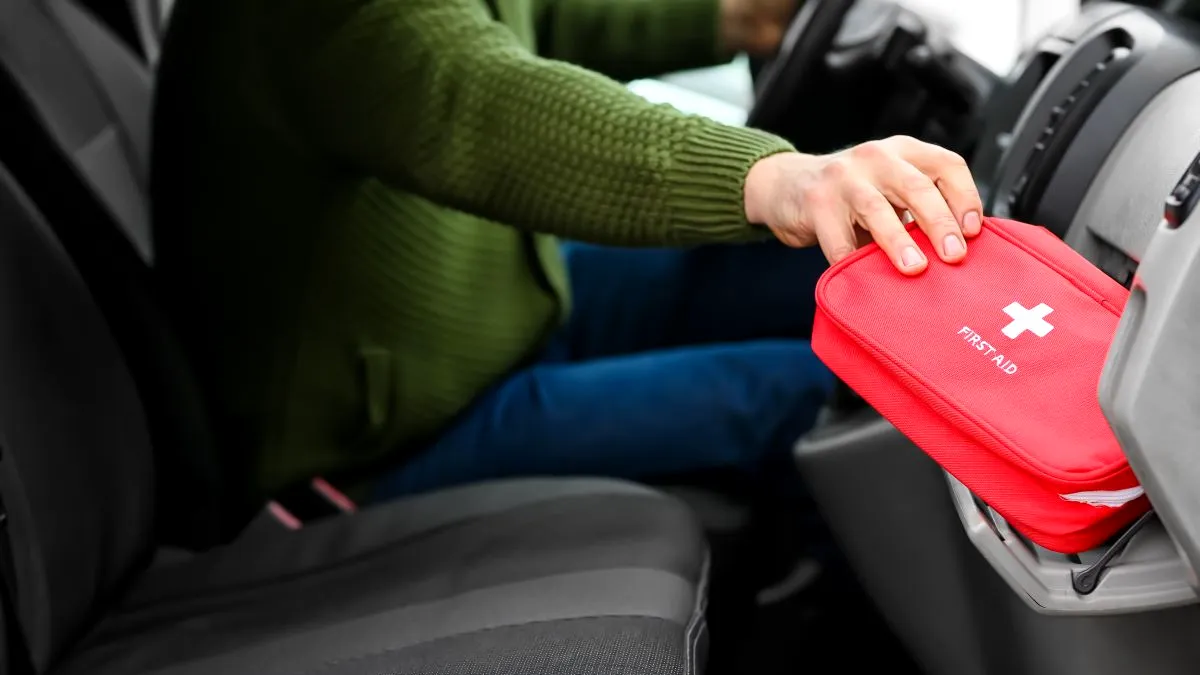 Când expiră trusa medicală și stingătorul auto? Kitul auto obligatoriu în 2023